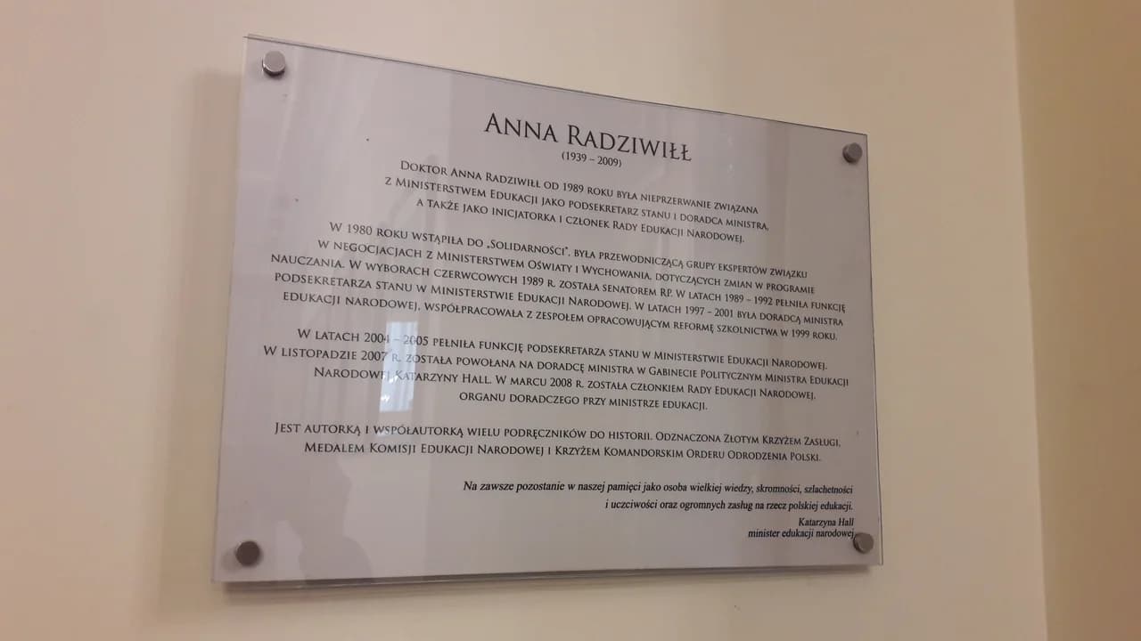 MEN wprowadza państwowy eDziennik. Szkoły zyskają bezpłatne narzędzie