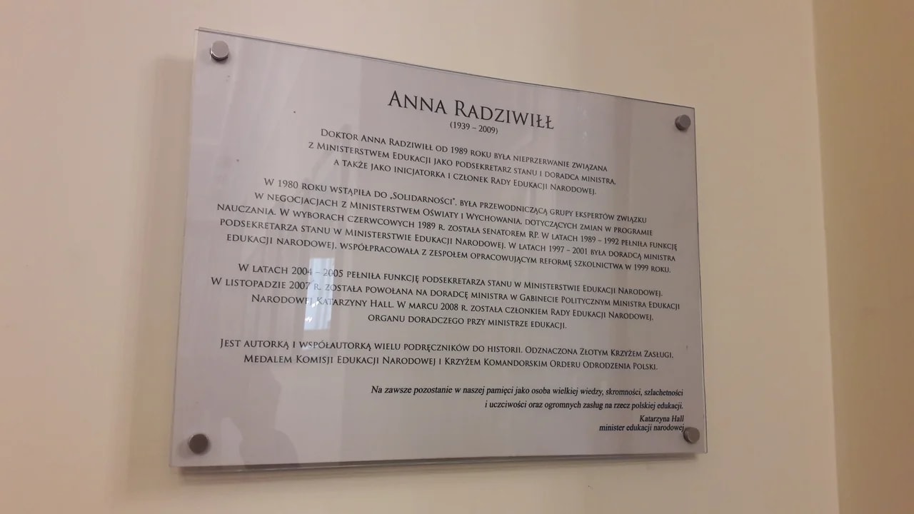 MEN wprowadza państwowy eDziennik. Szkoły zyskają bezpłatne narzędzie