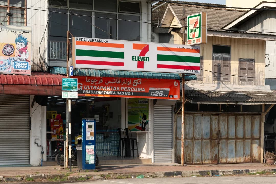Seven & i Holdings negocjuje zakup Żabki. Rynek convenience w Polsce czeka na zmiany.